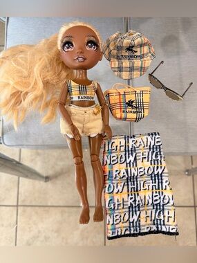 Rainbow High Doll Lot w/ Outfit Accessories Hat Bag Sunglasses
